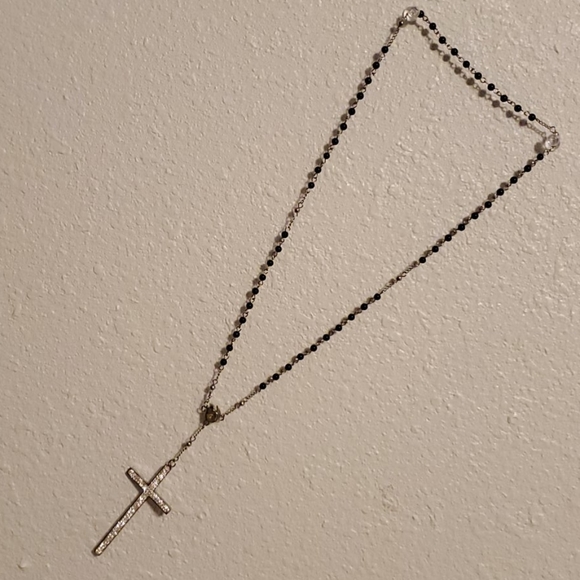 Cross necklace - Picture 2 of 4